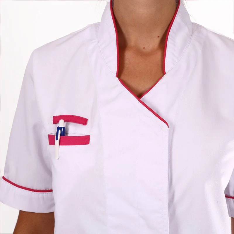 Blouse Médicale Femme Manches Courtes Blanche et Rose Modèle Sandra - MANELLI - Image 3