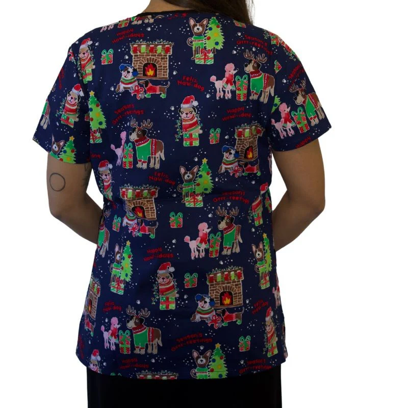 Blouse Médicale Femme Col V Motif Noël - CHEROKEE - Image 3