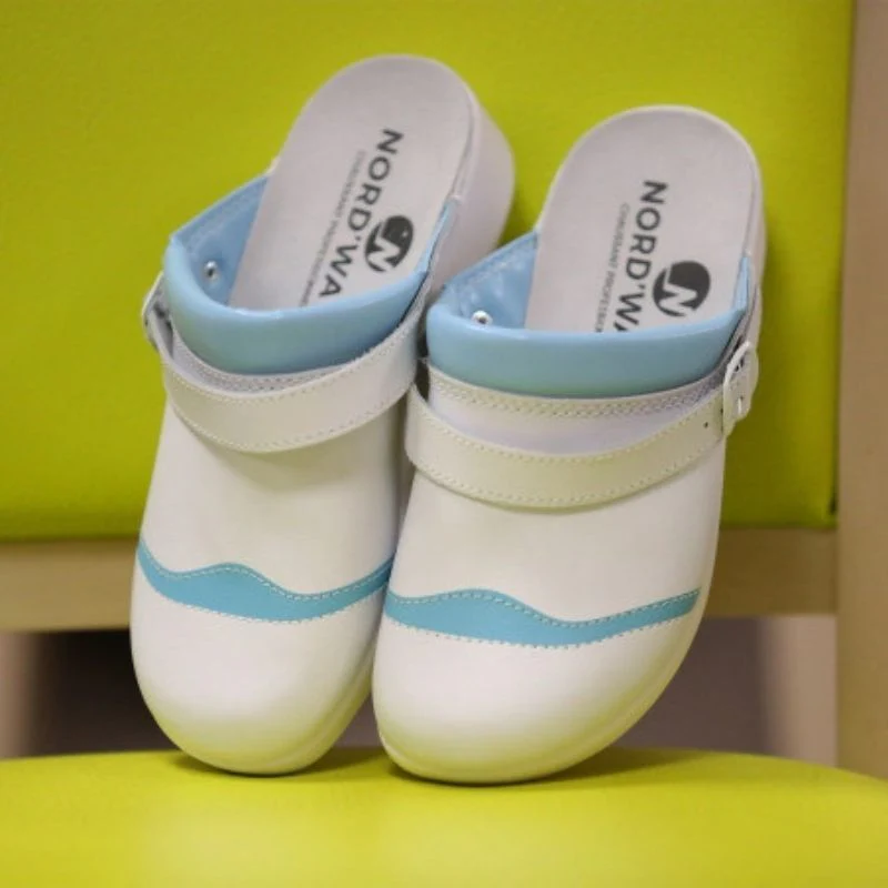 Sabots Médicaux Blanc et Bleu Mado - NORDWAYS - Image 3